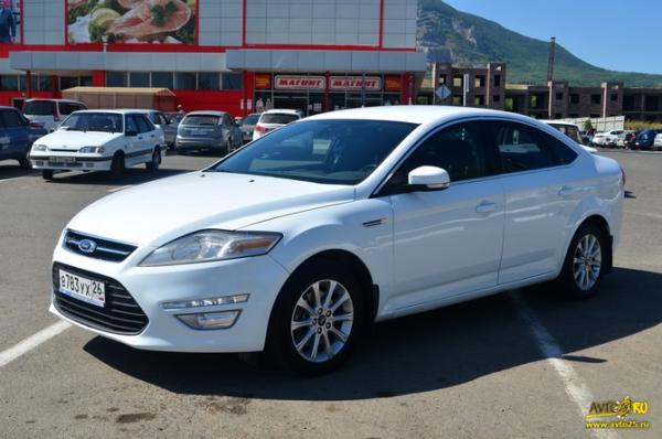 Четвертый Ford Mondeo уходит в небо: тест-драйв
